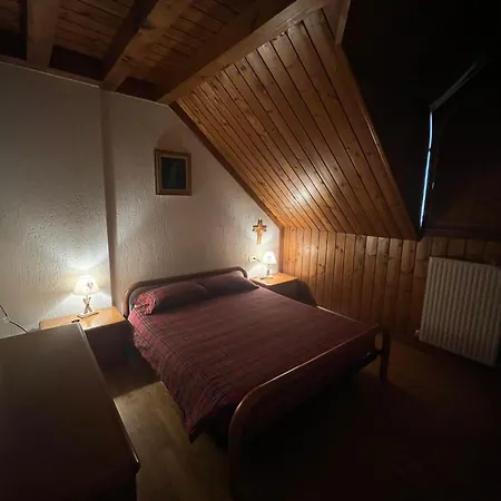 Robaan Apartment Roana